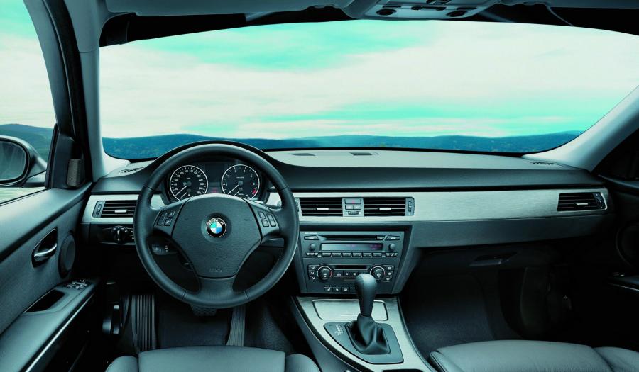  BMW 3-Series 2006 года  (фото 71 из 108)